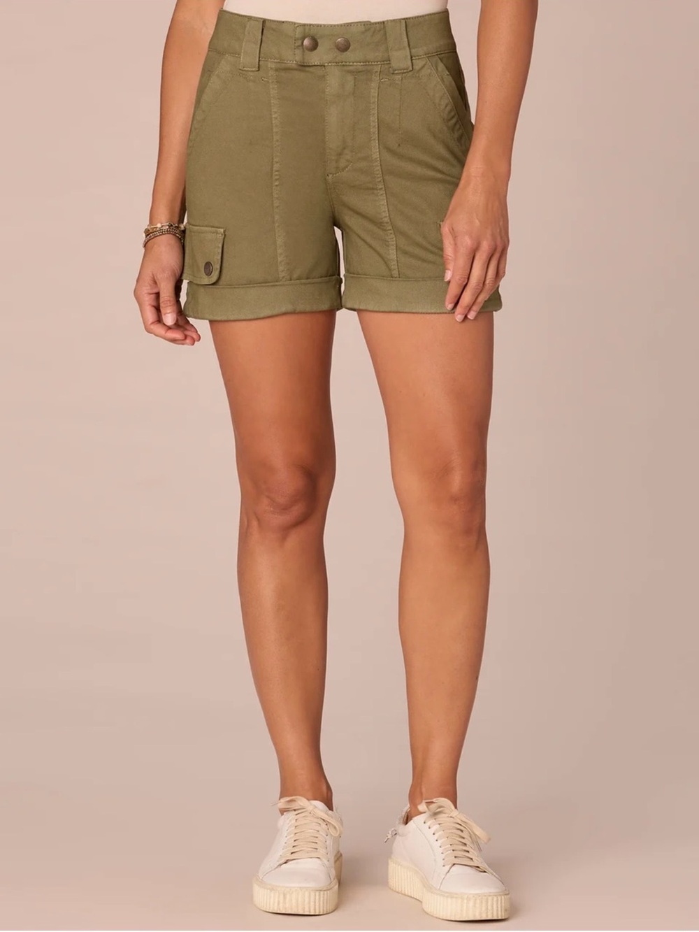 Democracy “Ab”solution Skyrise 4.5” Inseam Double Button Cargo Shorts